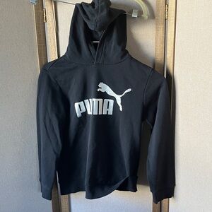 FINAL MARKDOWN Children’s Puma Classic Black hooded Sweatshirt medium